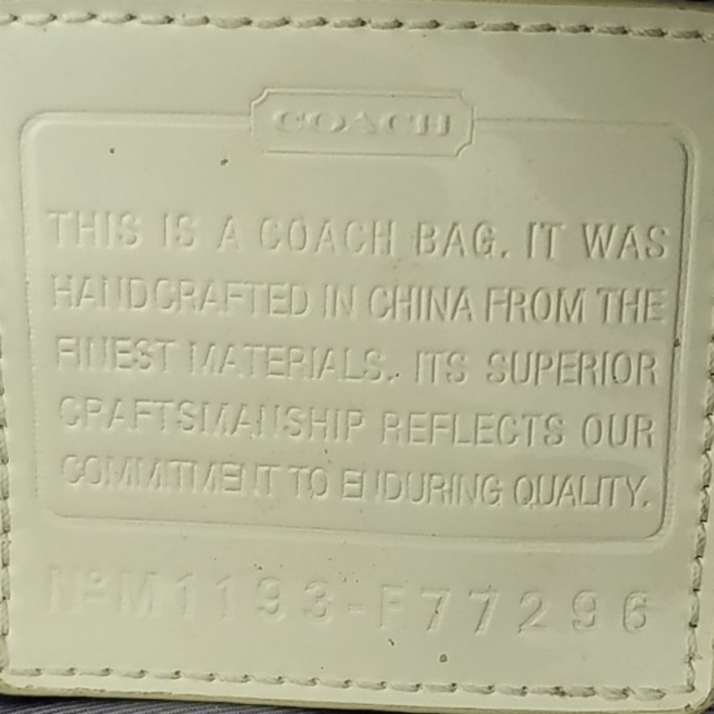 Coach Beige/Tan Signature Canvas Weekender Duffle Bag With White Leather - Picture 2 of 14